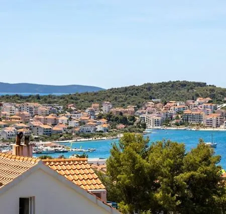 Palavra - With Amazing Sea Views And Heated Pool Τρογκίρ