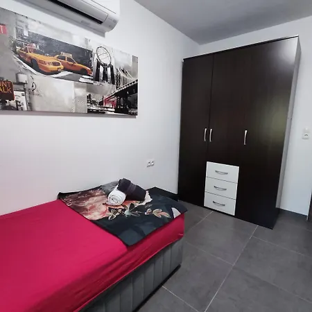 Apartman Palavra - With Amazing Sea Views And Heated Pool Trogir