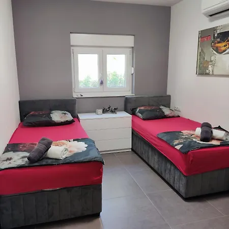Palavra - With Amazing Sea Views And Heated Pool Apartman Trogir