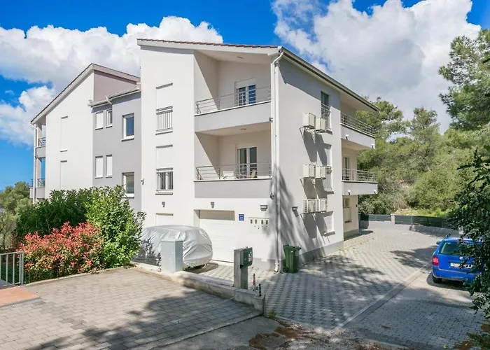 Palavra - With Amazing Sea Views And Heated Pool *