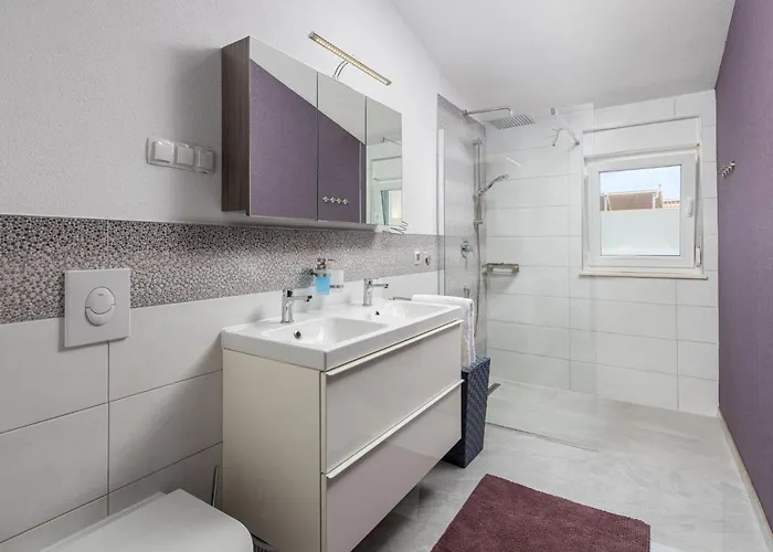 Palavra - With Amazing Sea Views And Heated Pool *