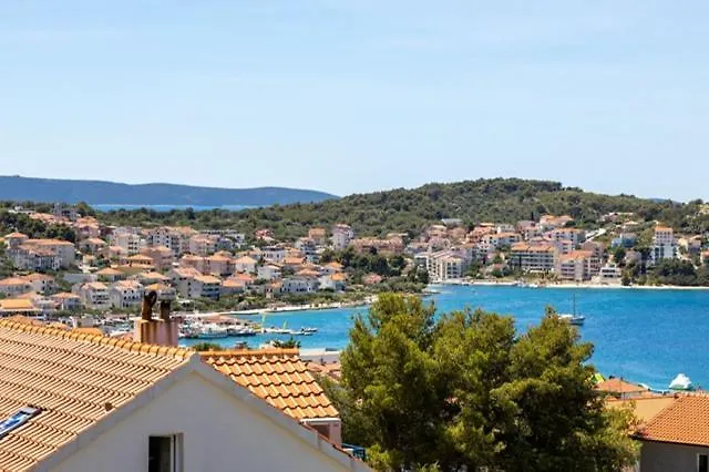 Palavra - With Amazing Sea Views And Heated Pool Trogir