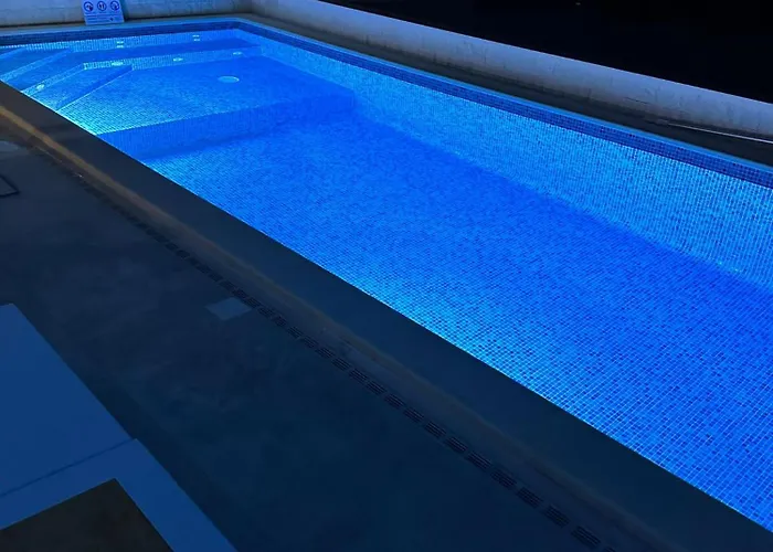 Palavra - With Amazing Sea Views And Heated Pool Apartment