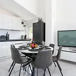 Palavra - With Amazing Sea Views And Heated Pool * Trogir