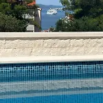 Palavra - With Amazing Sea Views And Heated Pool Lägenhet Trogir