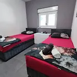 Apartment Palavra - With Amazing Sea Views And Heated Pool *