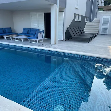 Palavra - With Amazing Sea Views And Heated Pool * تروغير