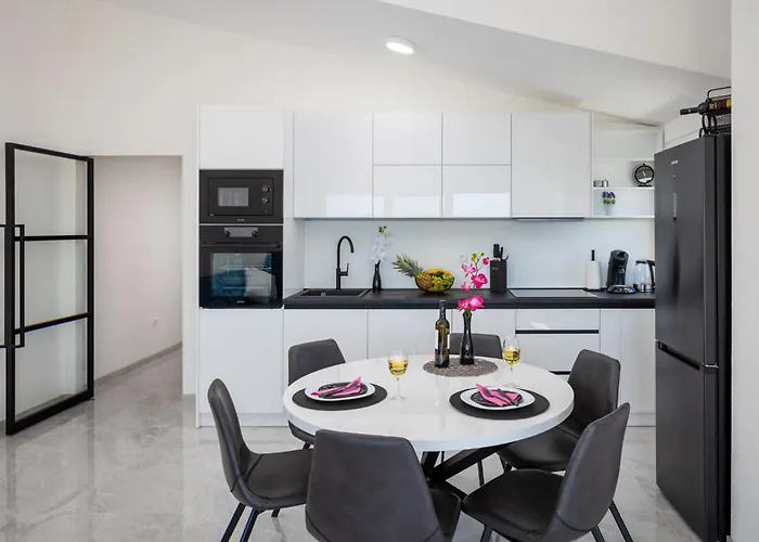 Appartement Palavra - With Amazing Sea Views And Heated Pool *